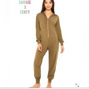 SAVAGE X FENTY Sleep and Shine One Piece Hooded Jumpsuit Womens Small